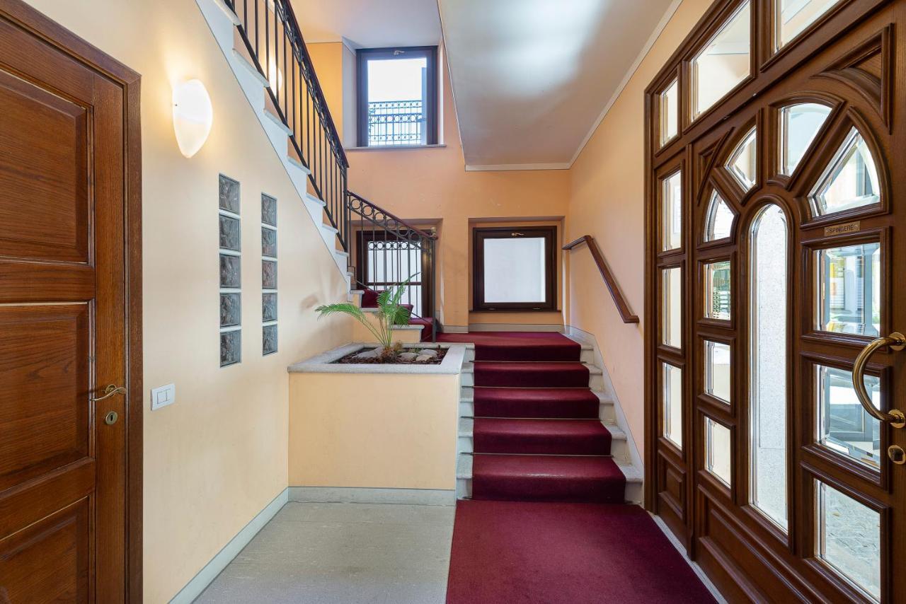 شقة Dolfin - Nel Centro Di Stresa - By Impero House المظهر الخارجي الصورة